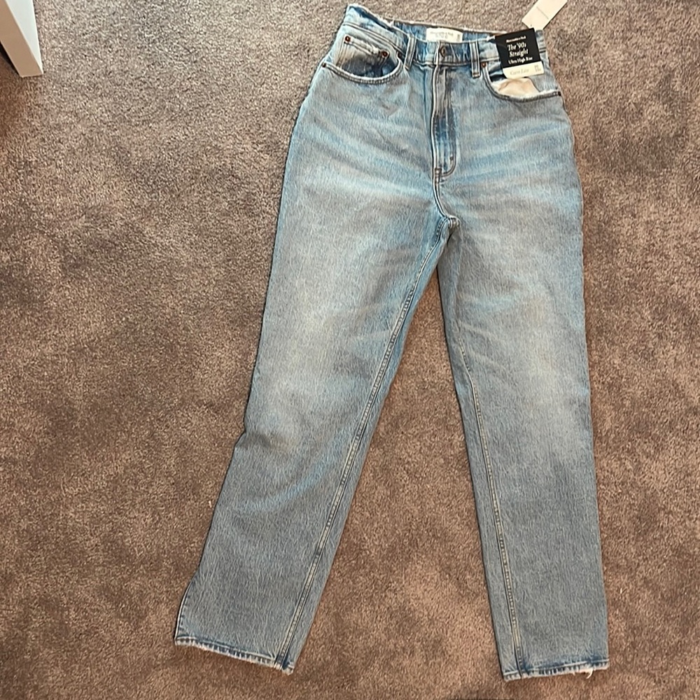 Abercrombie the 90’s straight ultra high rise curve love
